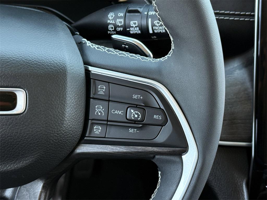 used 2023 Jeep Grand Cherokee car, priced at $26,998