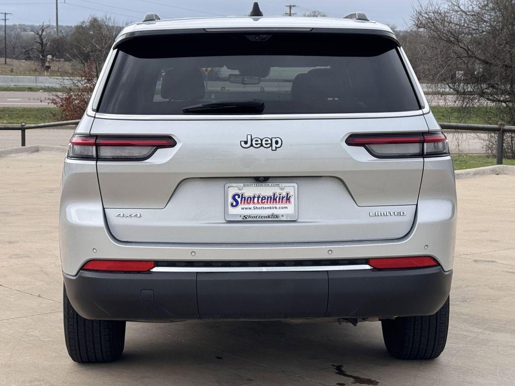 used 2024 Jeep Grand Cherokee L car, priced at $27,748