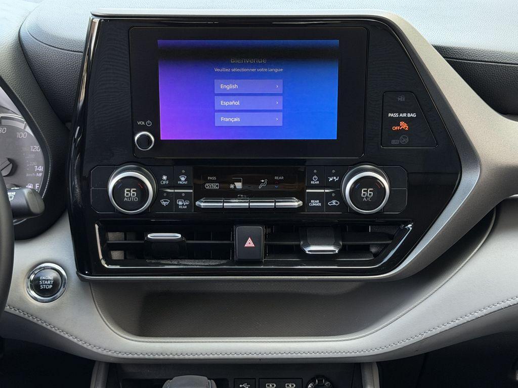 used 2023 Toyota Highlander car, priced at $28,060