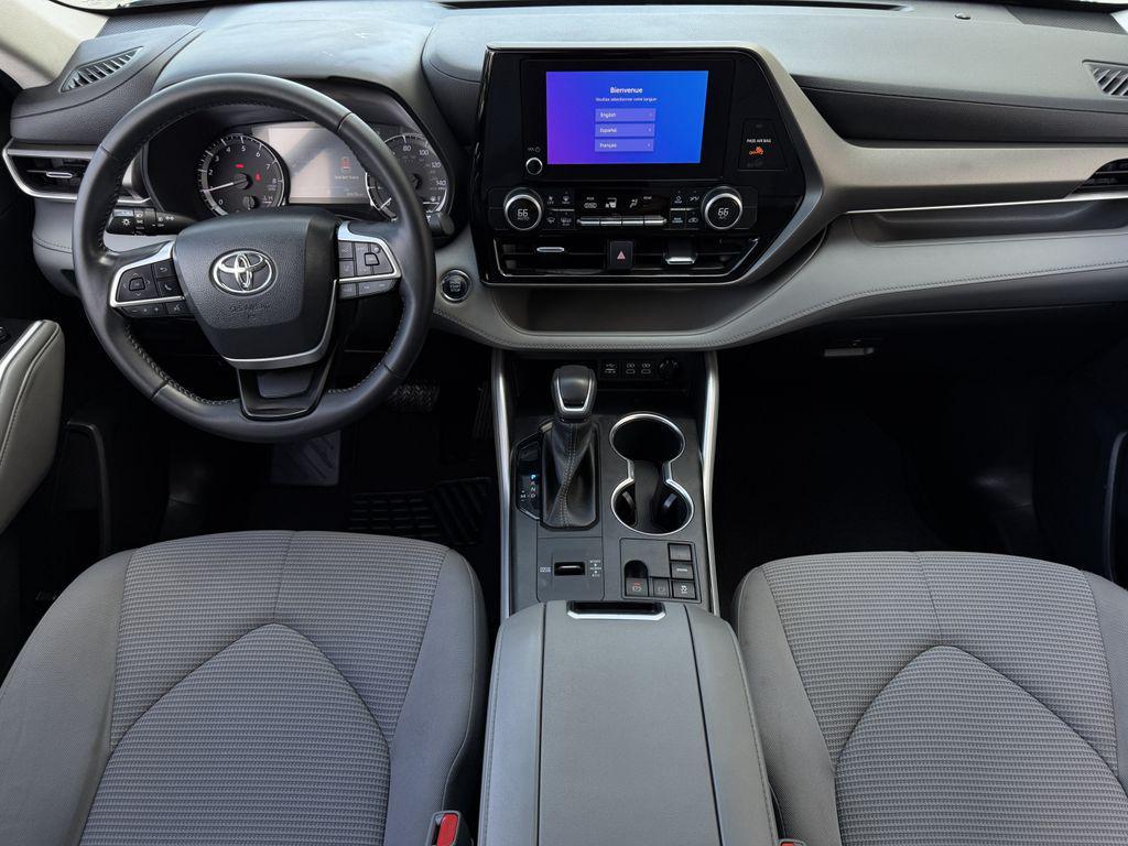 used 2023 Toyota Highlander car, priced at $28,060