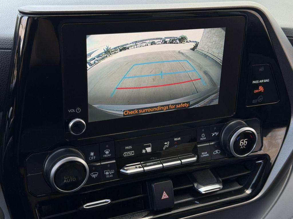 used 2023 Toyota Highlander car, priced at $28,060