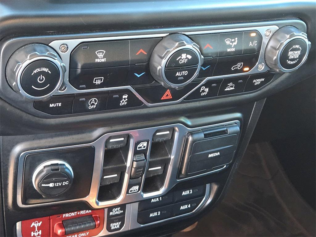 used 2022 Jeep Wrangler Unlimited car, priced at $31,963