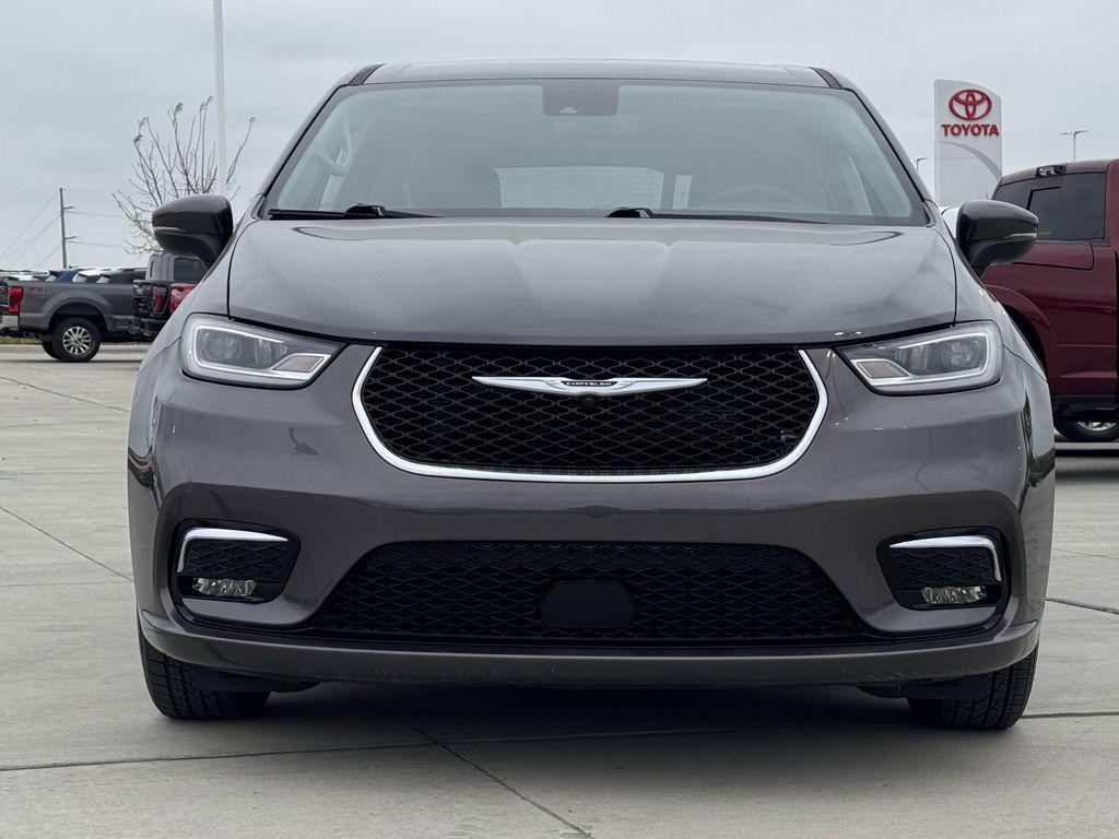 used 2023 Chrysler Pacifica car, priced at $22,953