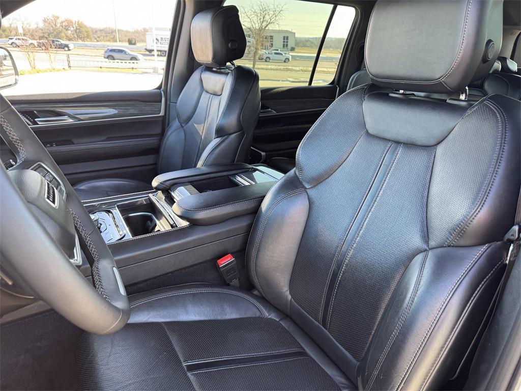 used 2024 Jeep Wagoneer car, priced at $41,817