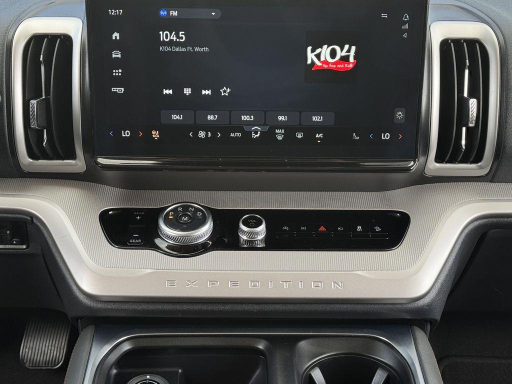 used 2025 Ford Expedition car, priced at $55,951