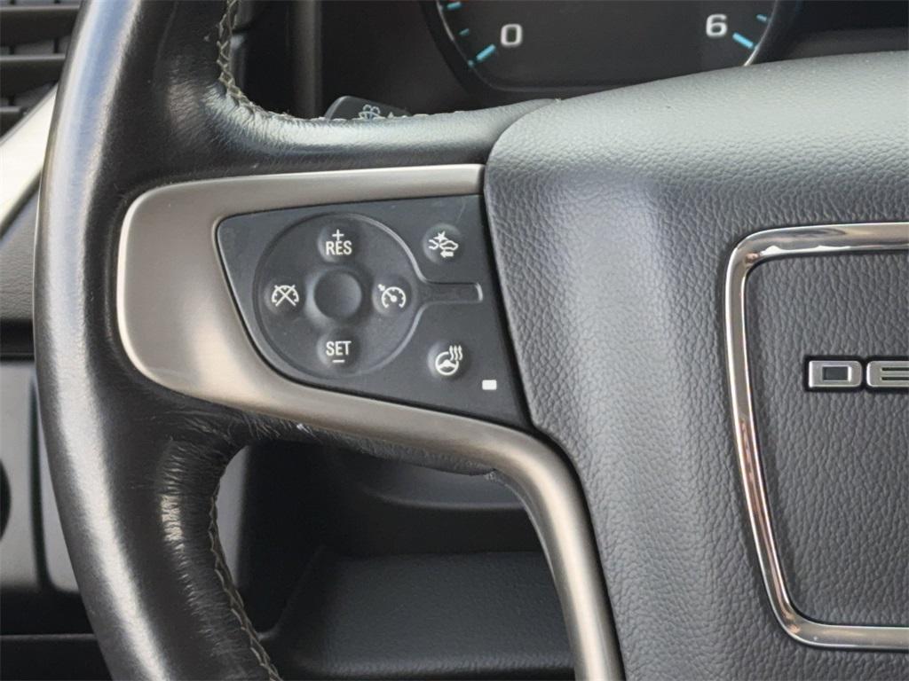 used 2018 GMC Yukon car, priced at $24,952