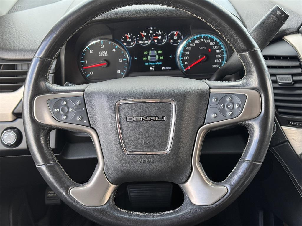 used 2018 GMC Yukon car, priced at $24,952