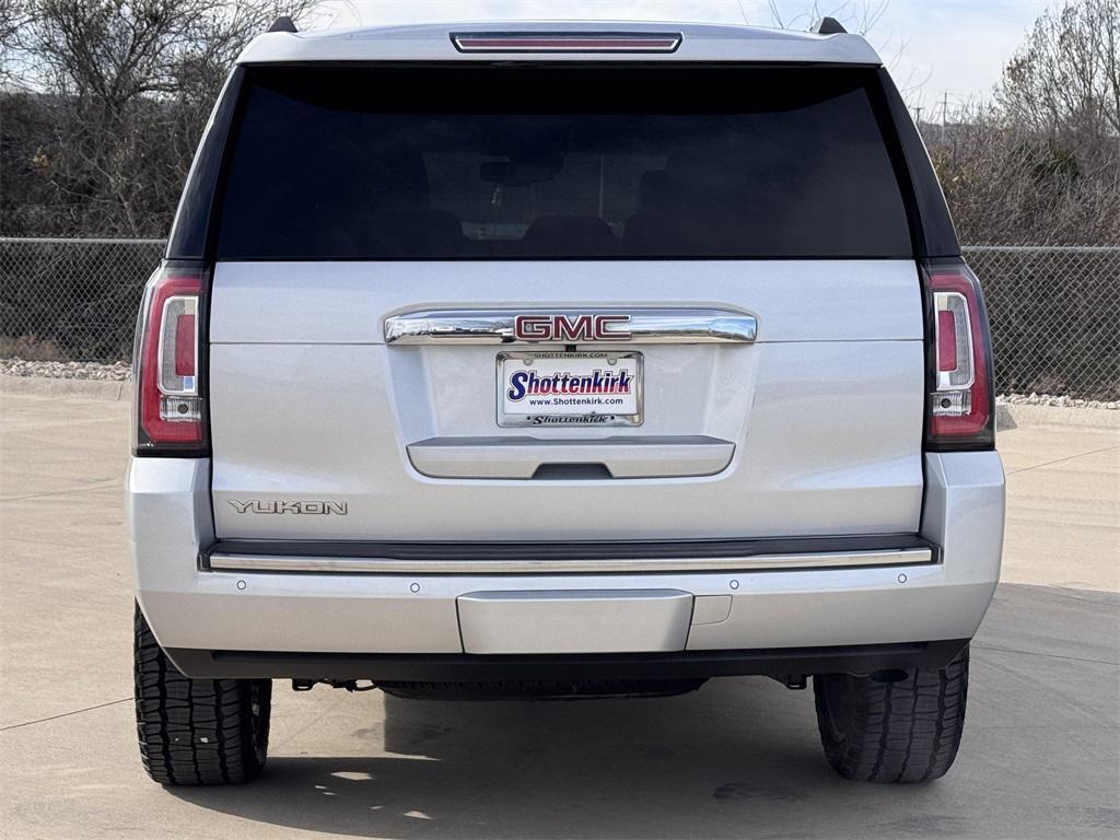 used 2018 GMC Yukon car, priced at $24,952