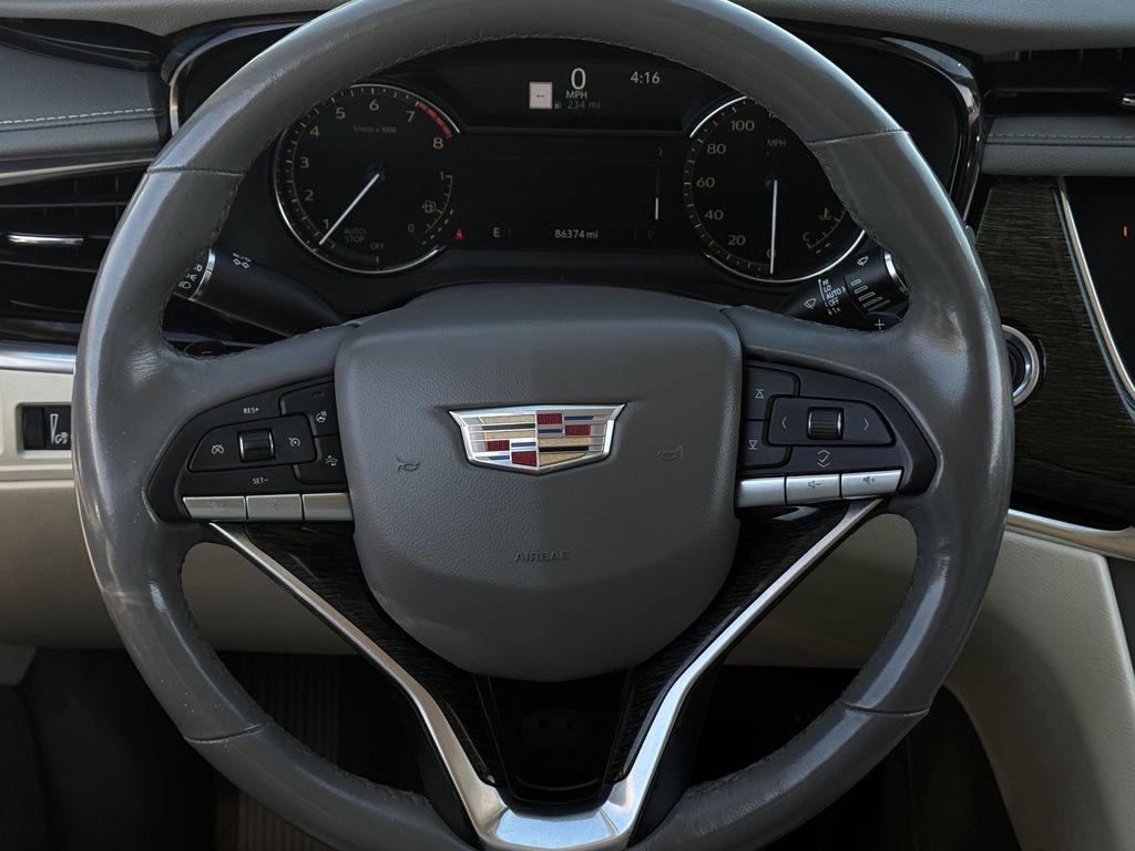 used 2020 Cadillac XT6 car, priced at $24,798