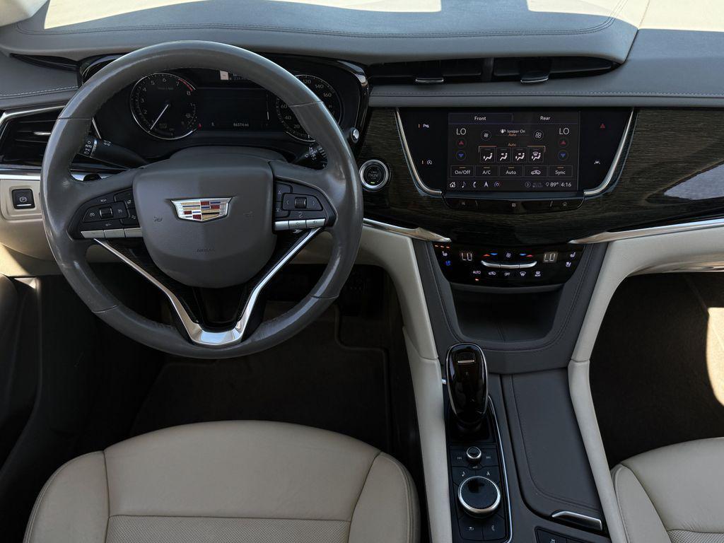 used 2020 Cadillac XT6 car, priced at $24,798