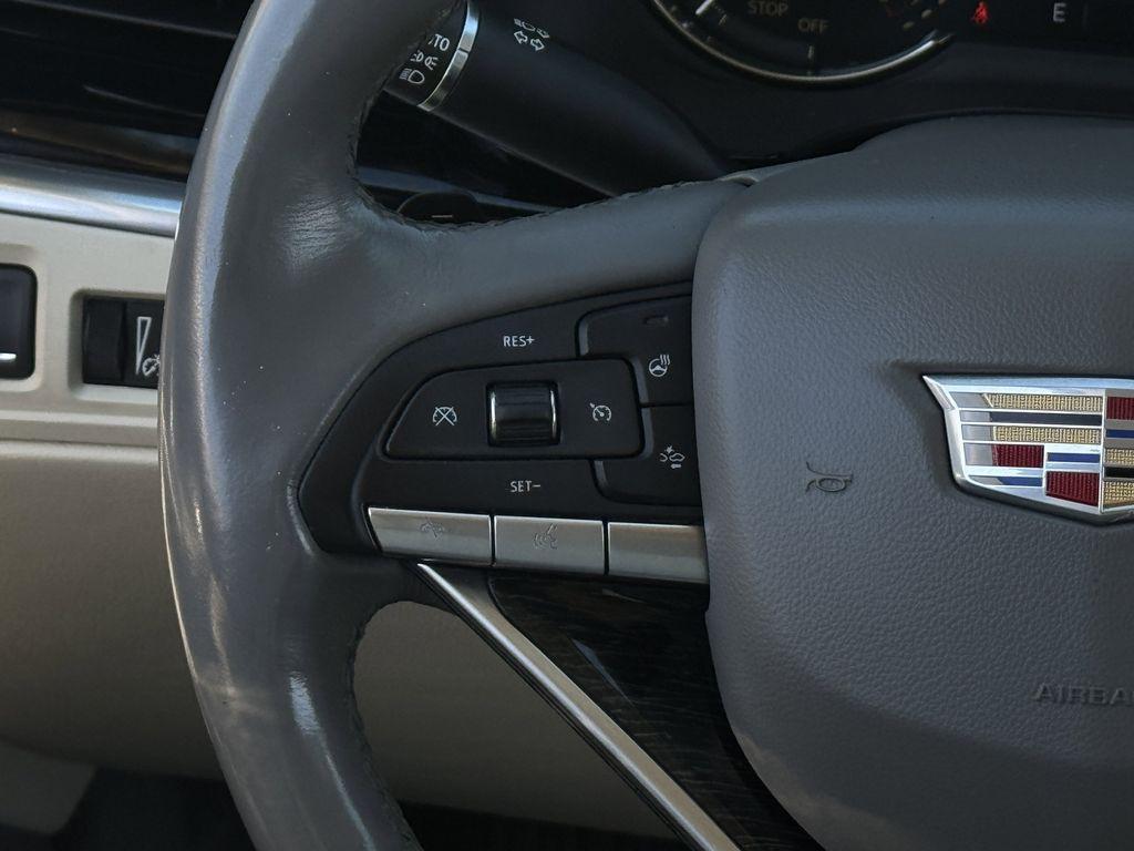 used 2020 Cadillac XT6 car, priced at $24,798
