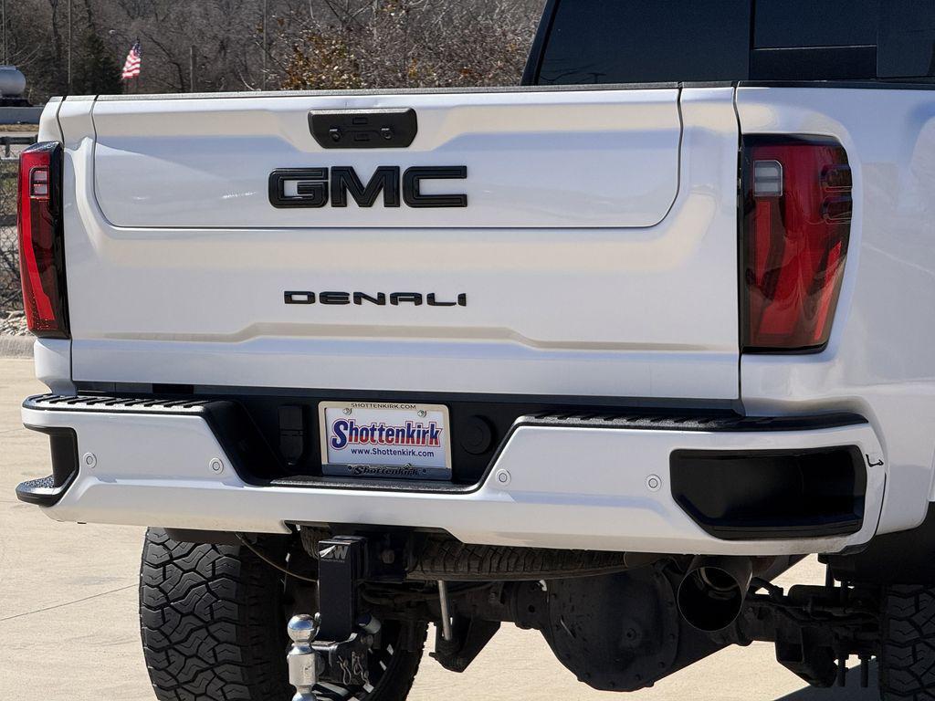 used 2024 GMC Sierra 2500 car, priced at $80,966