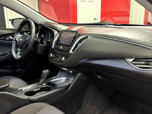 2018 Gray Chevrolet Malibu