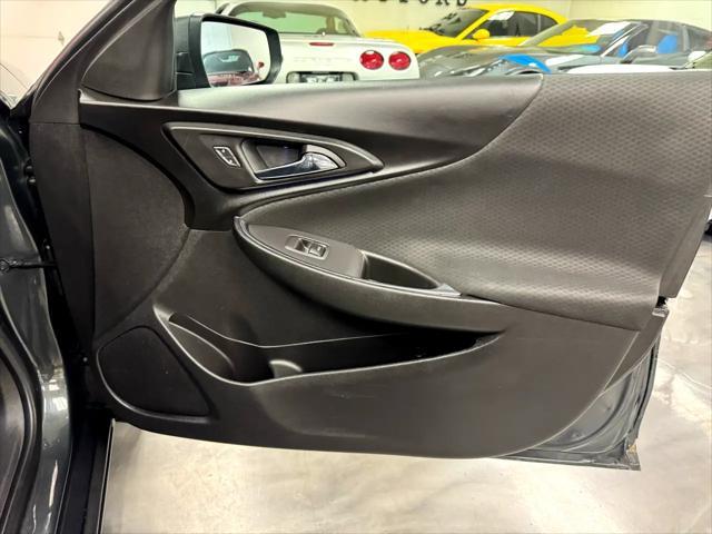 2018 Gray Chevrolet Malibu
