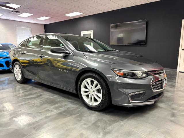 2018 Gray Chevrolet Malibu