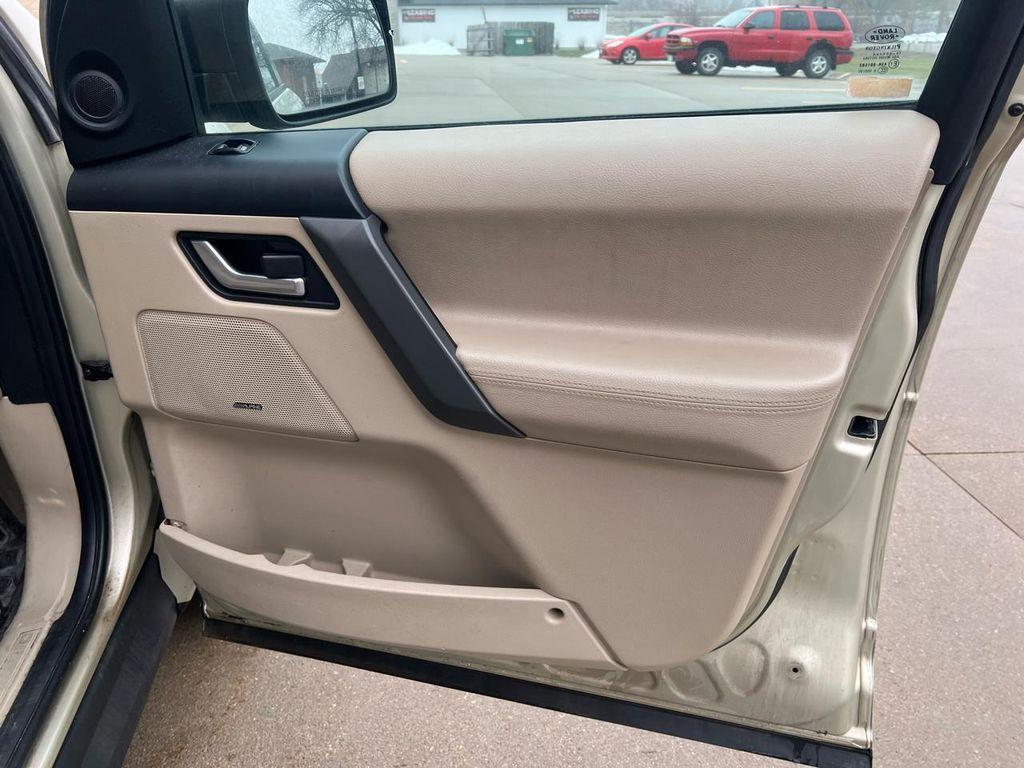 used 2009 Land Rover LR2 car, priced at $2,995