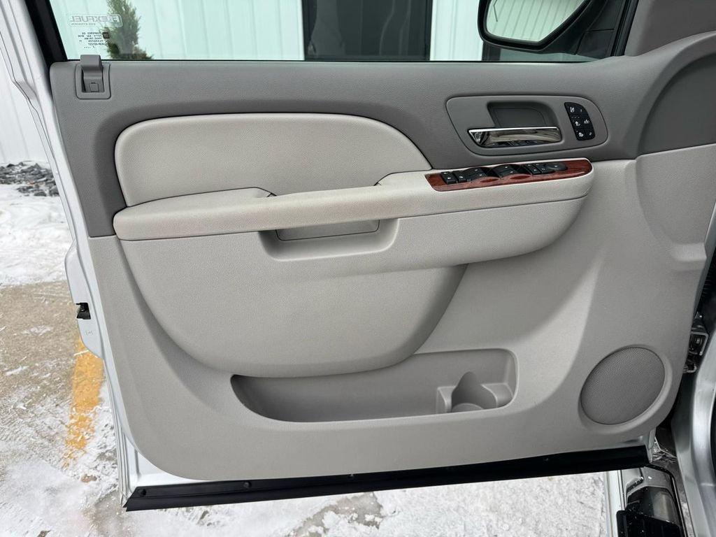 used 2013 Chevrolet Avalanche car, priced at $14,900