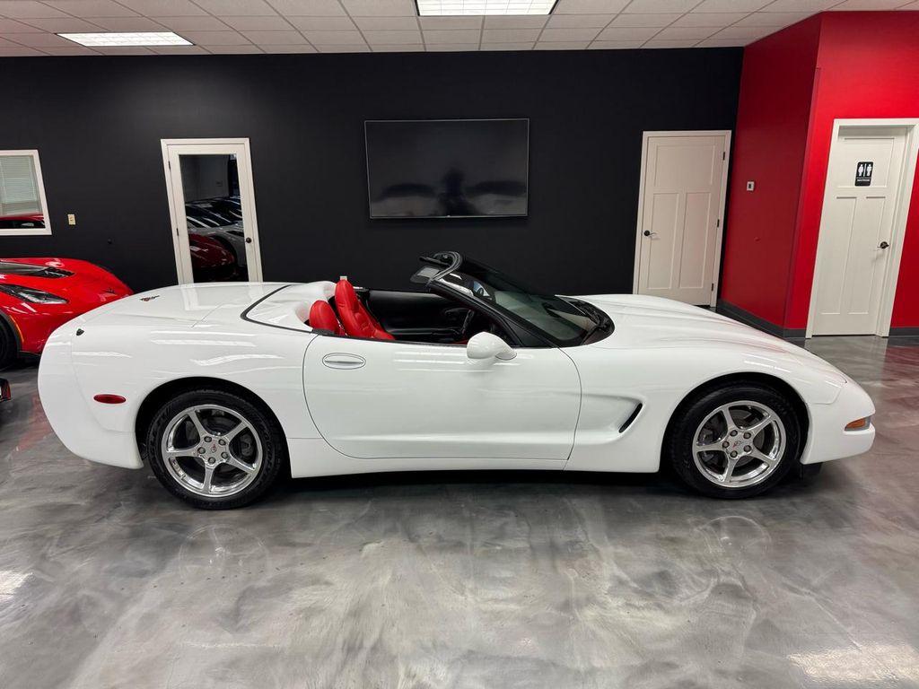 used 2000 Chevrolet Corvette car