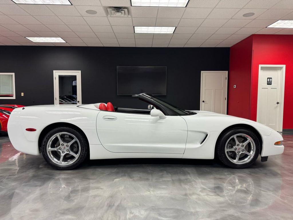used 2000 Chevrolet Corvette car