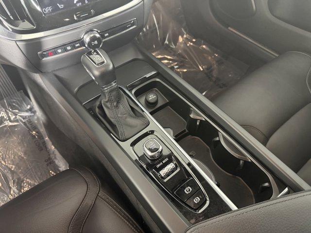 used 2020 Volvo V60 Cross Country car, priced at $27,356