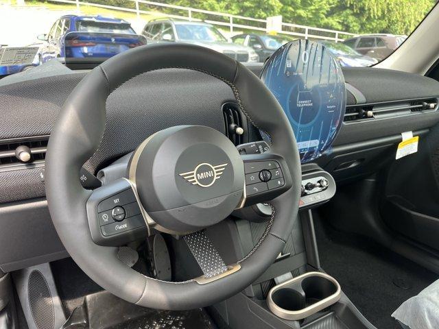 used 2025 MINI Hardtop car, priced at $37,025
