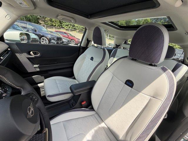 used 2025 MINI Hardtop car, priced at $28,612