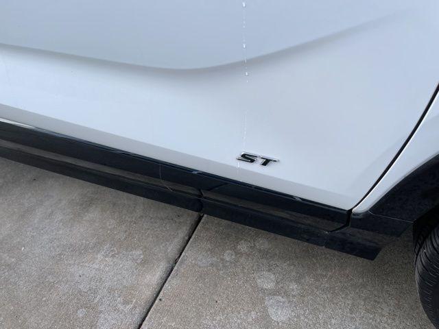 used 2025 Buick Encore GX car, priced at $24,456