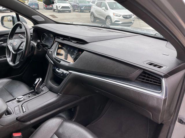 used 2024 Cadillac XT5 car, priced at $30,891