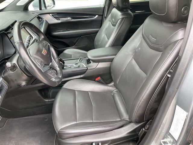 used 2024 Cadillac XT5 car, priced at $30,891