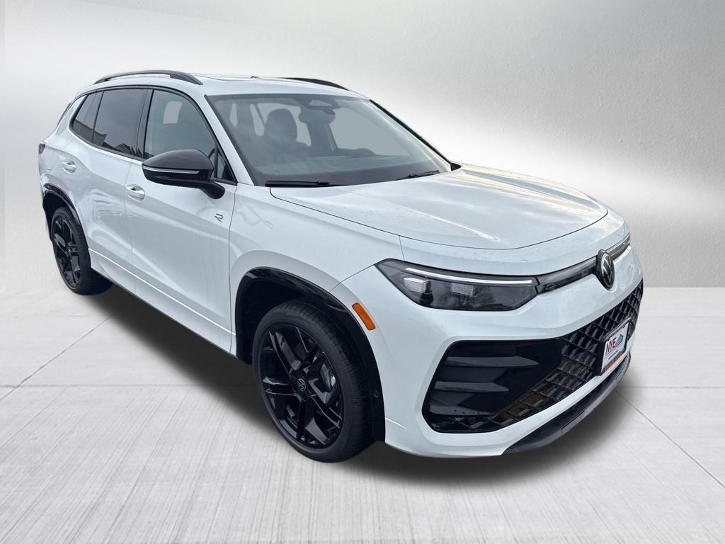 new 2026 Volkswagen Tiguan car, priced at $40,376