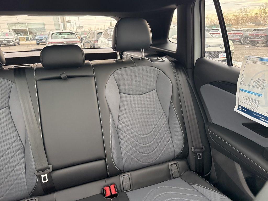 new 2026 Volkswagen Tiguan car, priced at $40,376