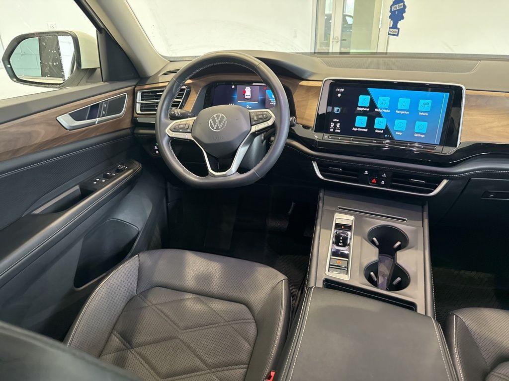used 2024 Volkswagen Atlas car, priced at $27,467