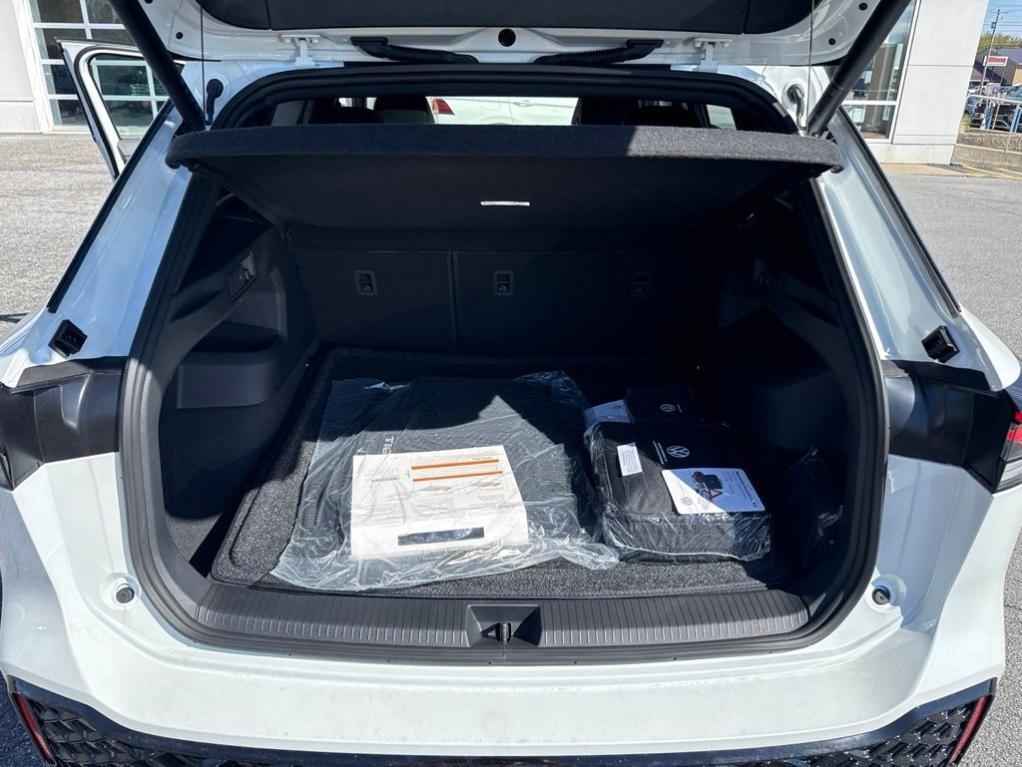 new 2026 Volkswagen Tiguan car, priced at $44,578