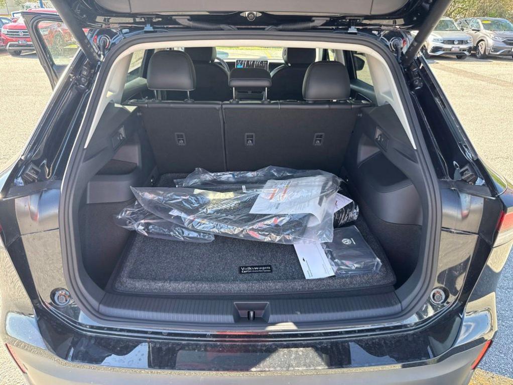 new 2026 Volkswagen Tiguan car, priced at $36,416