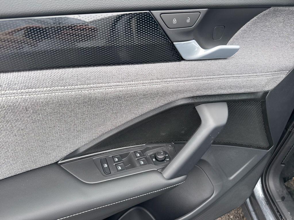 new 2026 Volkswagen Tiguan car, priced at $33,638