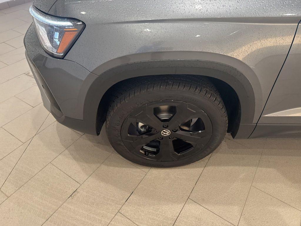 new 2025 Volkswagen Taos car, priced at $36,132
