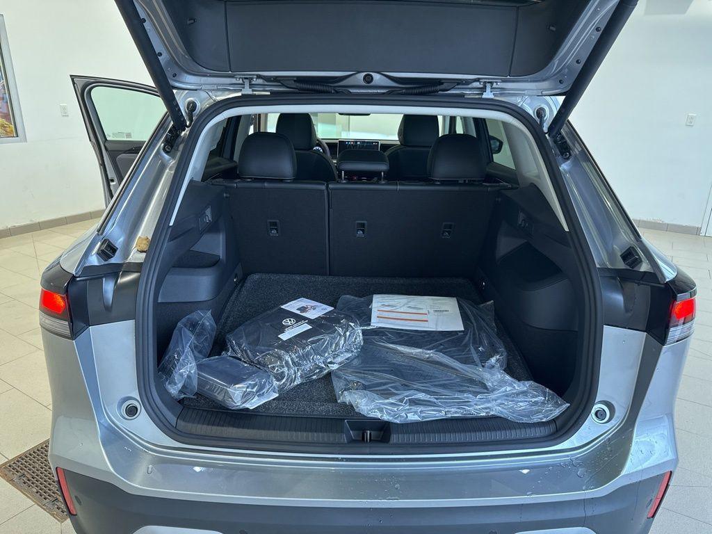 new 2026 Volkswagen Tiguan car, priced at $38,897