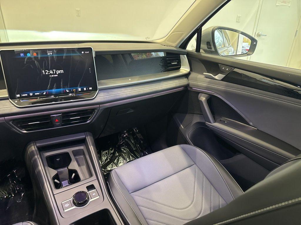 new 2026 Volkswagen Tiguan car, priced at $38,897