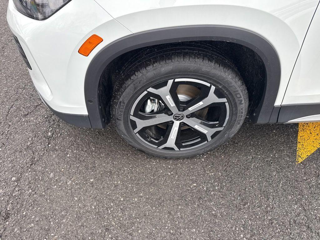 new 2026 Volkswagen Tiguan car, priced at $37,343