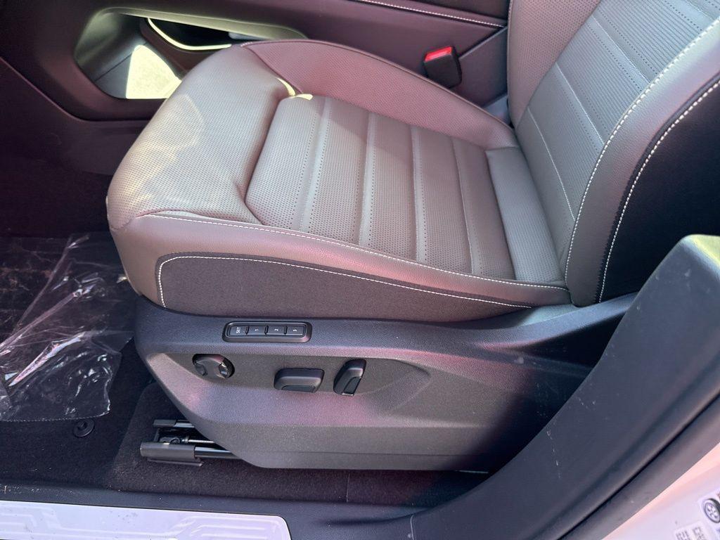 new 2026 Volkswagen Atlas car, priced at $50,869