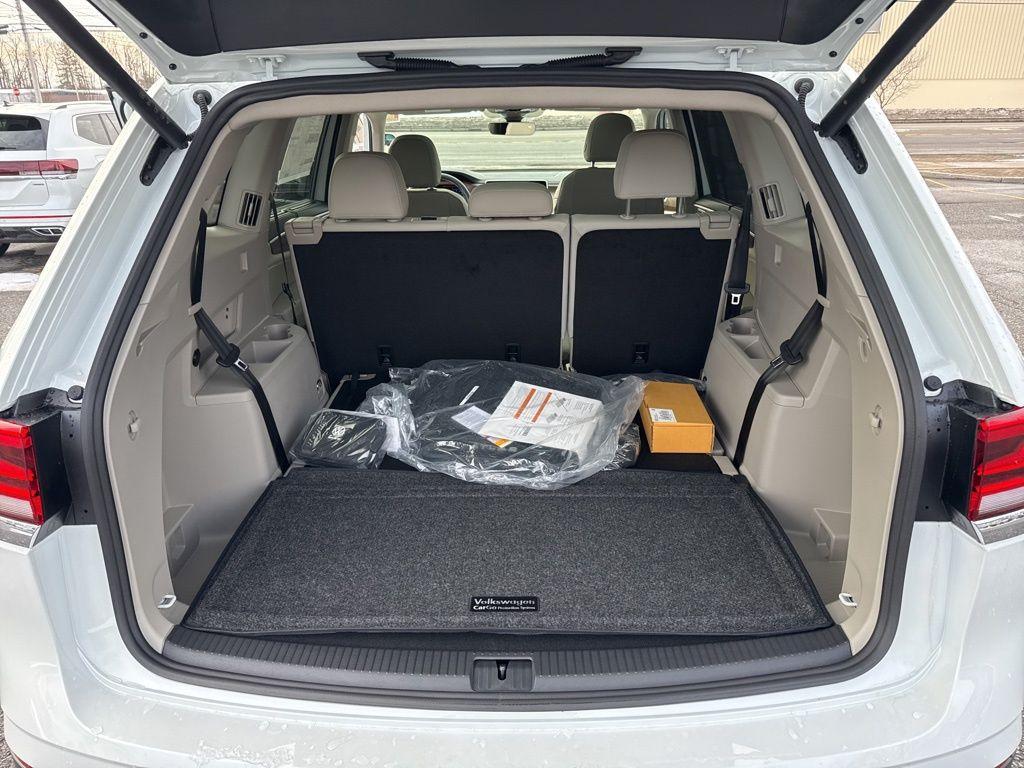 new 2026 Volkswagen Atlas car, priced at $48,312