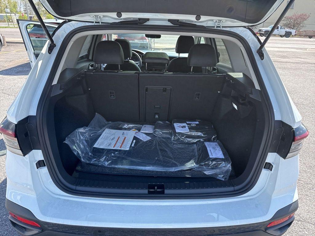 new 2026 Volkswagen Taos car, priced at $34,257