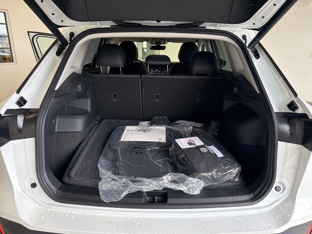 new 2026 Volkswagen Tiguan car, priced at $36,416