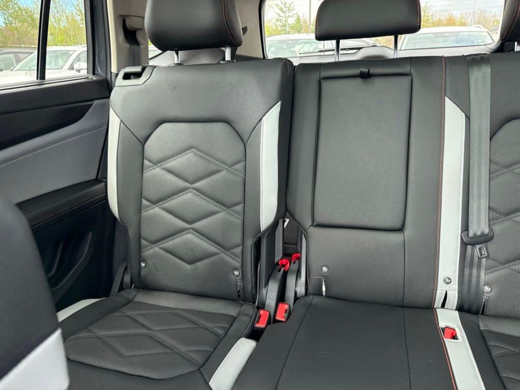 new 2026 Volkswagen Atlas car, priced at $49,169