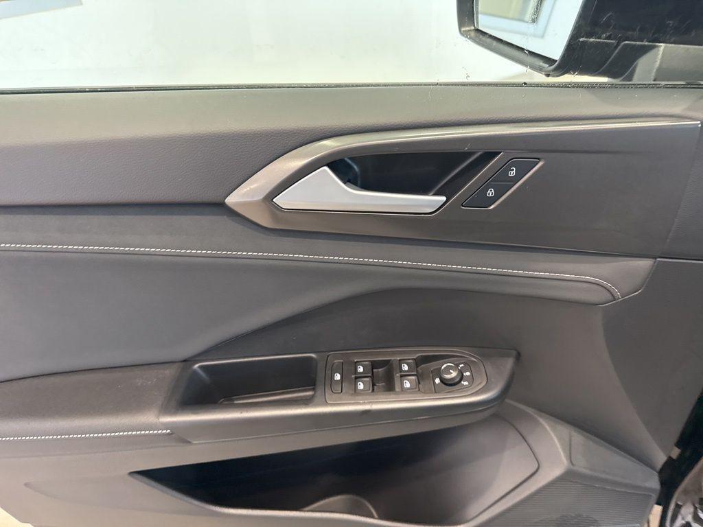 new 2026 Volkswagen Taos car, priced at $34,647