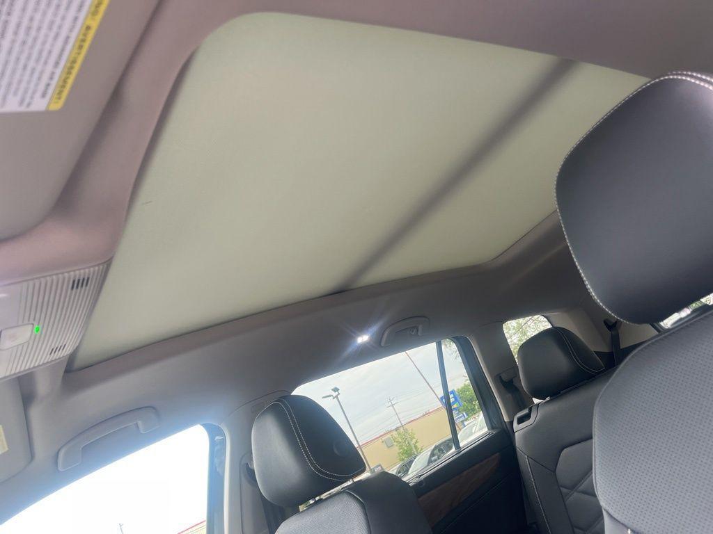 new 2026 Volkswagen Atlas car, priced at $47,922
