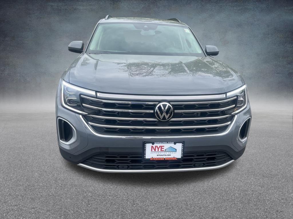 new 2026 Volkswagen Atlas car, priced at $47,922