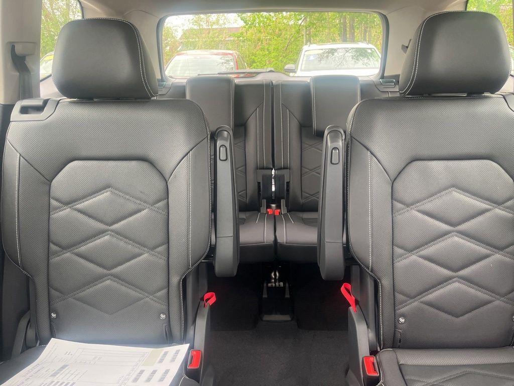 new 2026 Volkswagen Atlas car, priced at $47,922