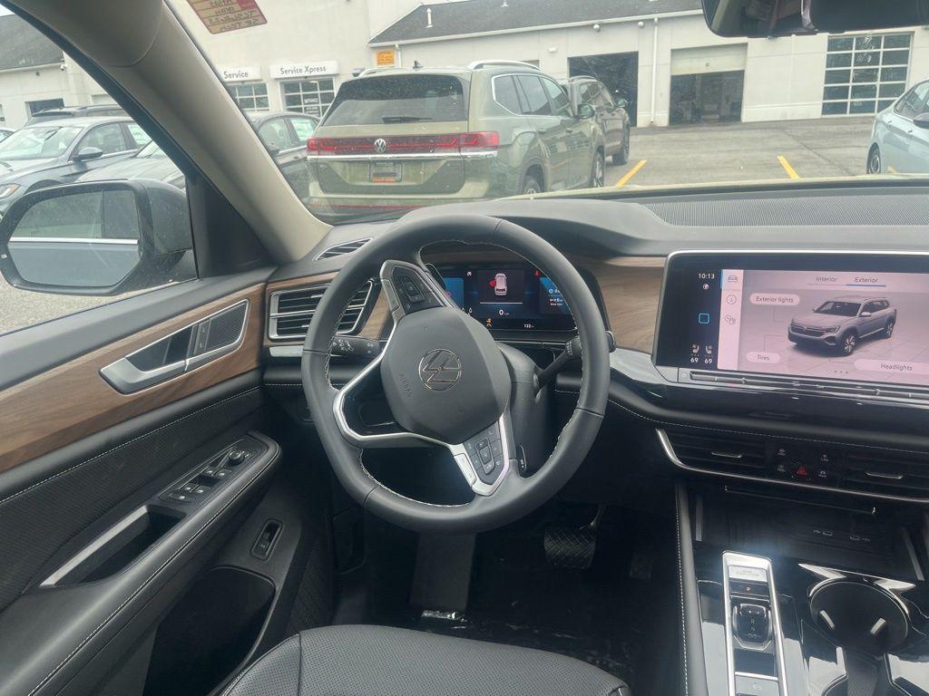 new 2026 Volkswagen Atlas car, priced at $47,922