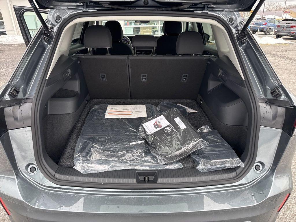 new 2026 Volkswagen Tiguan car, priced at $33,380